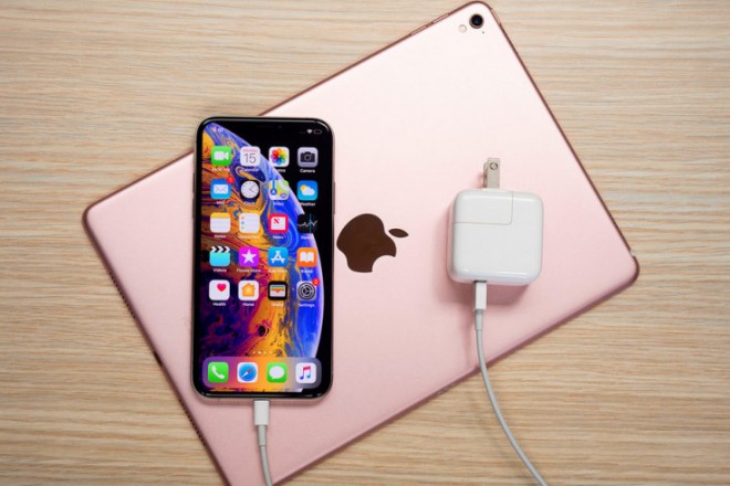 Những suy nghĩ sai lầm phổ biến về sạc pin iphone